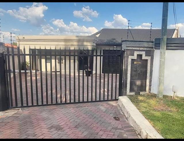 3 BEDROOM HOUSE FOR SALE IN ELANDSPARK